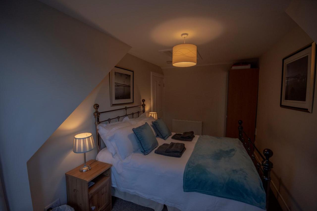 Forth Reflections Self Catering South Queensferry Экстерьер фото